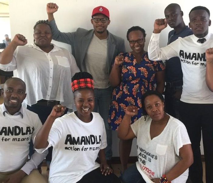 social-AMANDLA-MOBI