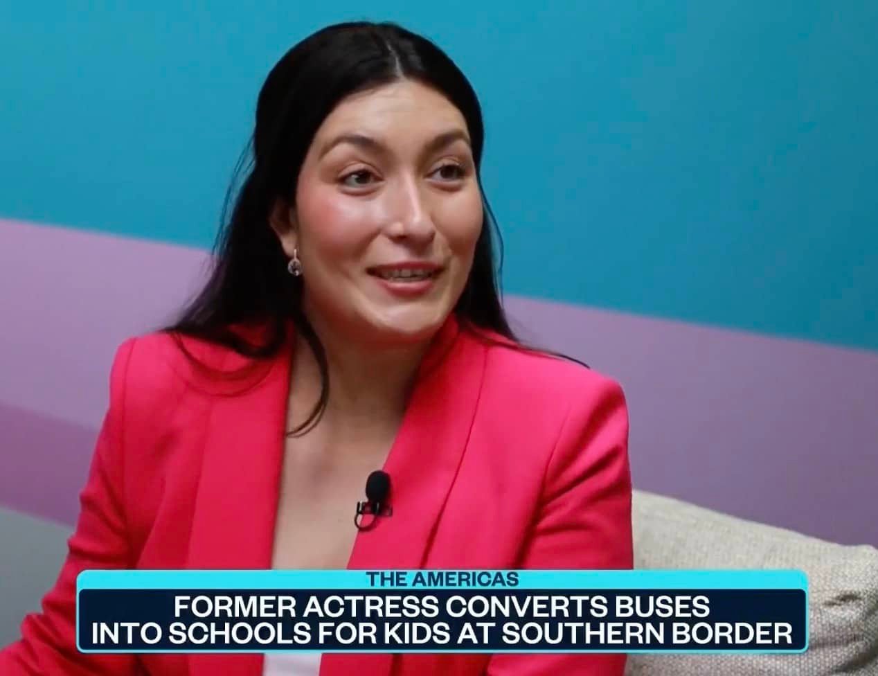 Former actress converts buses into schools for kids at southern border